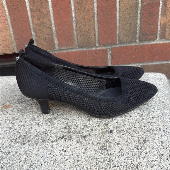 New Anne Klein iFlex Reva Women's Black Mesh Kitten Heel Pump - Picture 2 of 6